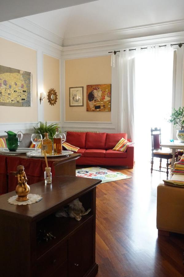 Elegante Appartamento Centro Storico 卡塔尼亚 外观 照片